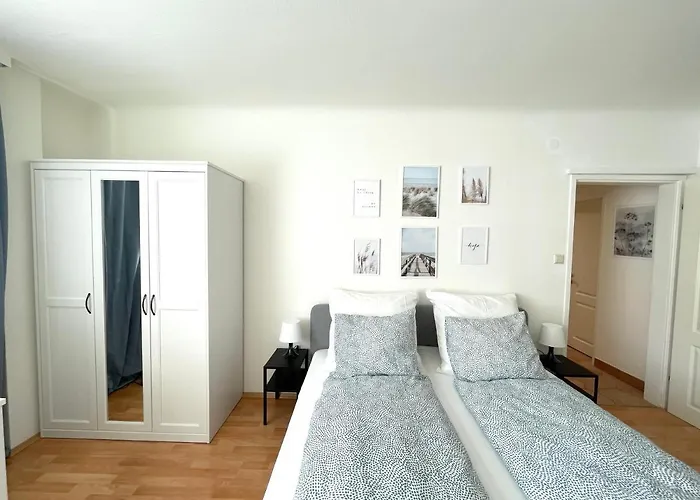 Cosy Near Schoenbrunn & Meidlinger Market Апартаменти *
