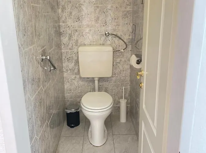 Cosy Near Schoenbrunn & Meidlinger Market Апартаменти